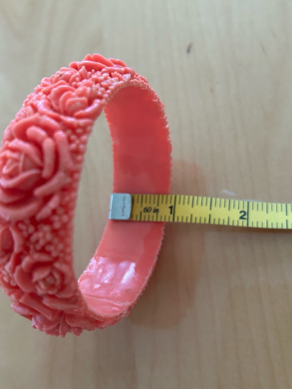 Vintage celluloid bracelet carved flowers peachy orange color ornate antique. - Picture 15 of 16